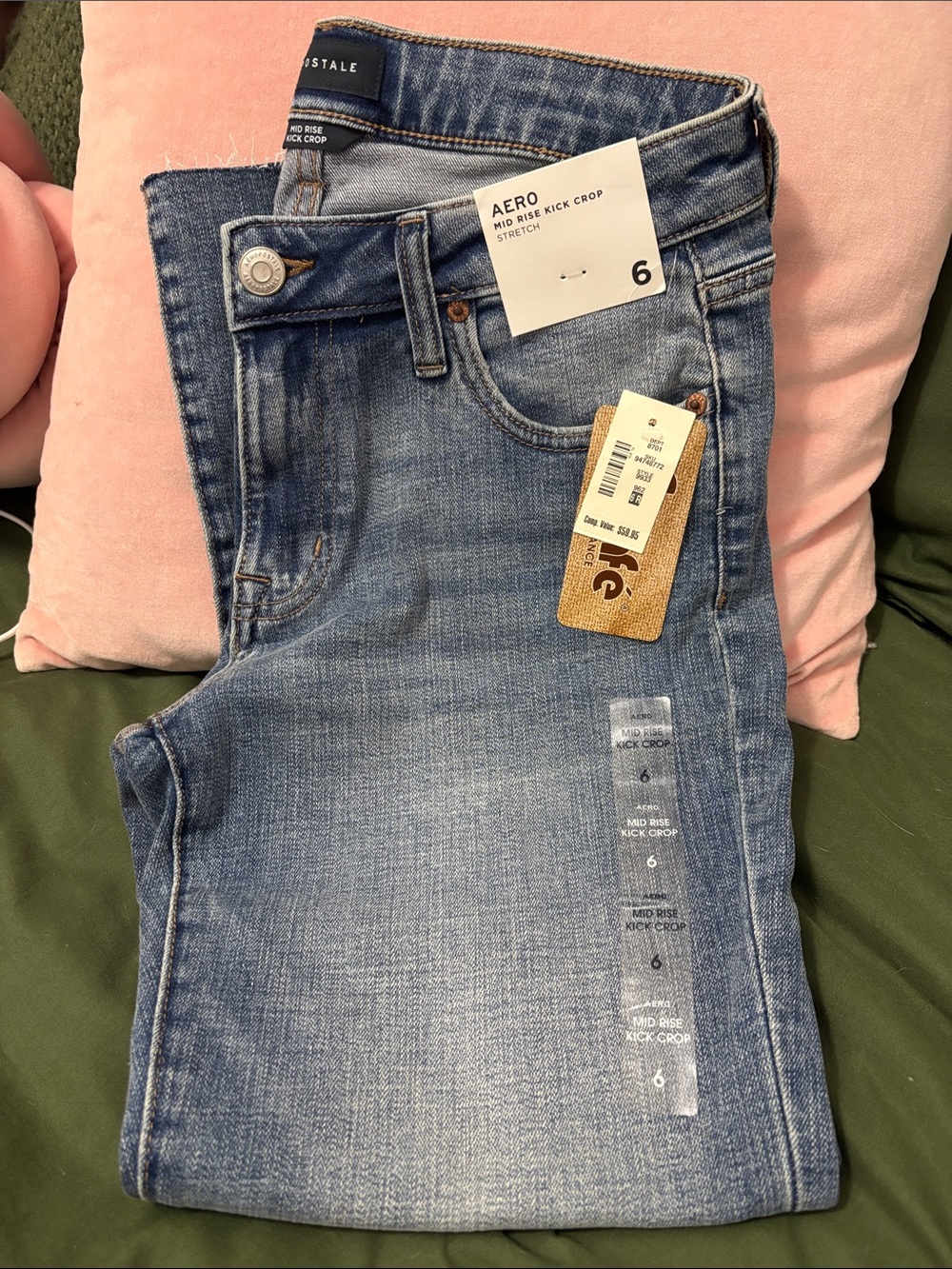 Aeropostale Light Blue Mid-Rise Kick Crop Stretch Jeans